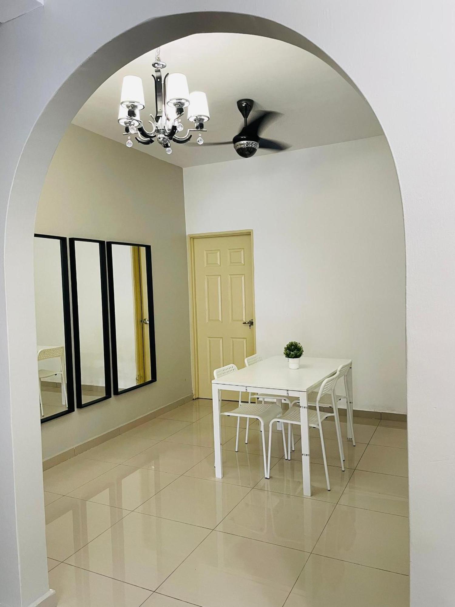 Nazirin Homestay No 27 Tmn Desa Manjung Lumut Exteriér fotografie