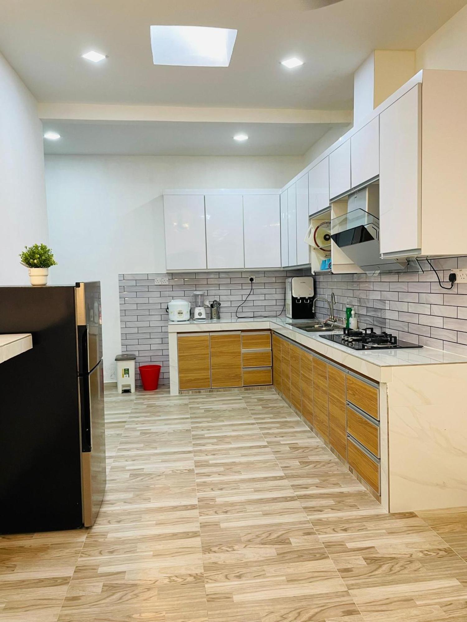 Nazirin Homestay No 27 Tmn Desa Manjung Lumut Exteriér fotografie