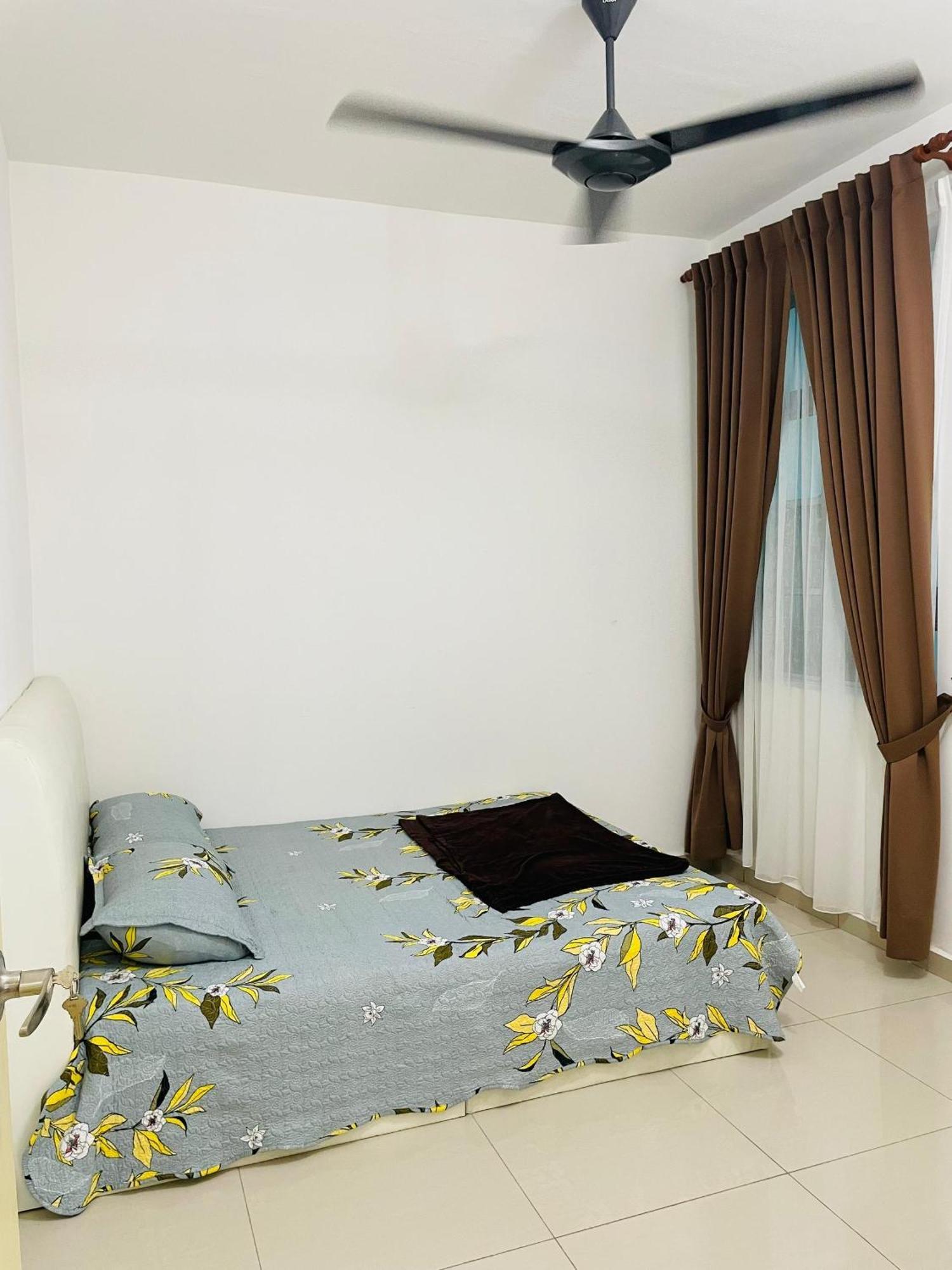 Nazirin Homestay No 27 Tmn Desa Manjung Lumut Exteriér fotografie