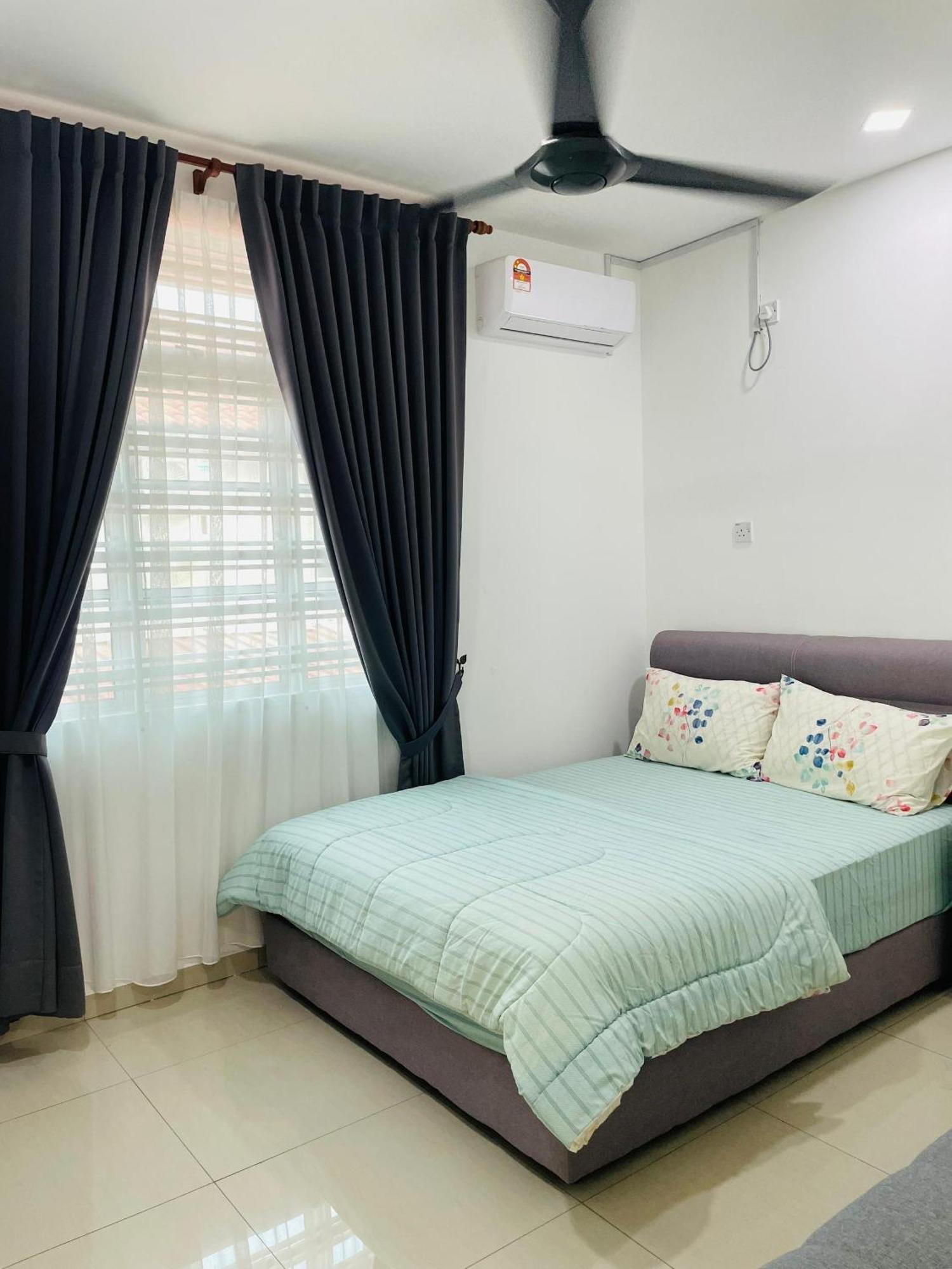 Nazirin Homestay No 27 Tmn Desa Manjung Lumut Exteriér fotografie
